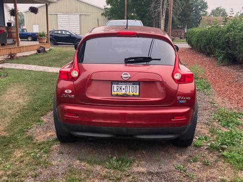 Used 2014 Nissan Juke SV w/ Navigation Package AWD/4WD image 4
