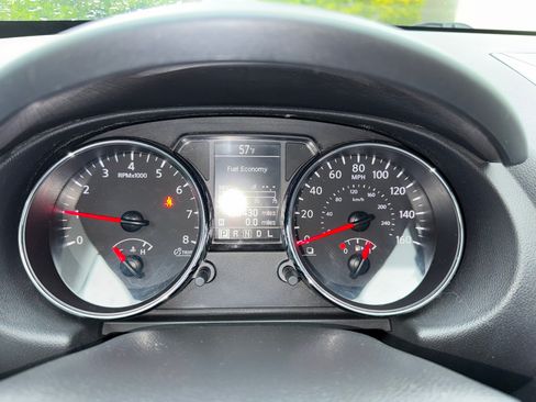 Used 2013 Nissan Rogue SL AWD/4WD image 12