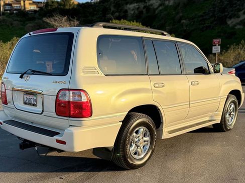 Used 2001 Lexus LX 470 4WD image 4
