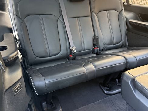 Used 2023 Jeep Grand Wagoneer L Series II w/ Premium Group II image 23