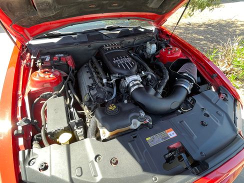 Used 2013 Ford Mustang GT Premium w/ Security Pkg image 10