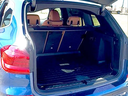 Used 2021 BMW X3 xDrive30i w/ Convenience Package image 13