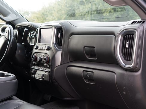 Used 2020 Chevrolet Silverado 1500 LTZ image 8