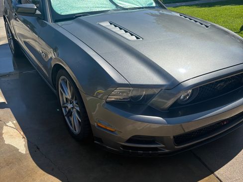 Used 2013 Ford Mustang GT RWD image 2