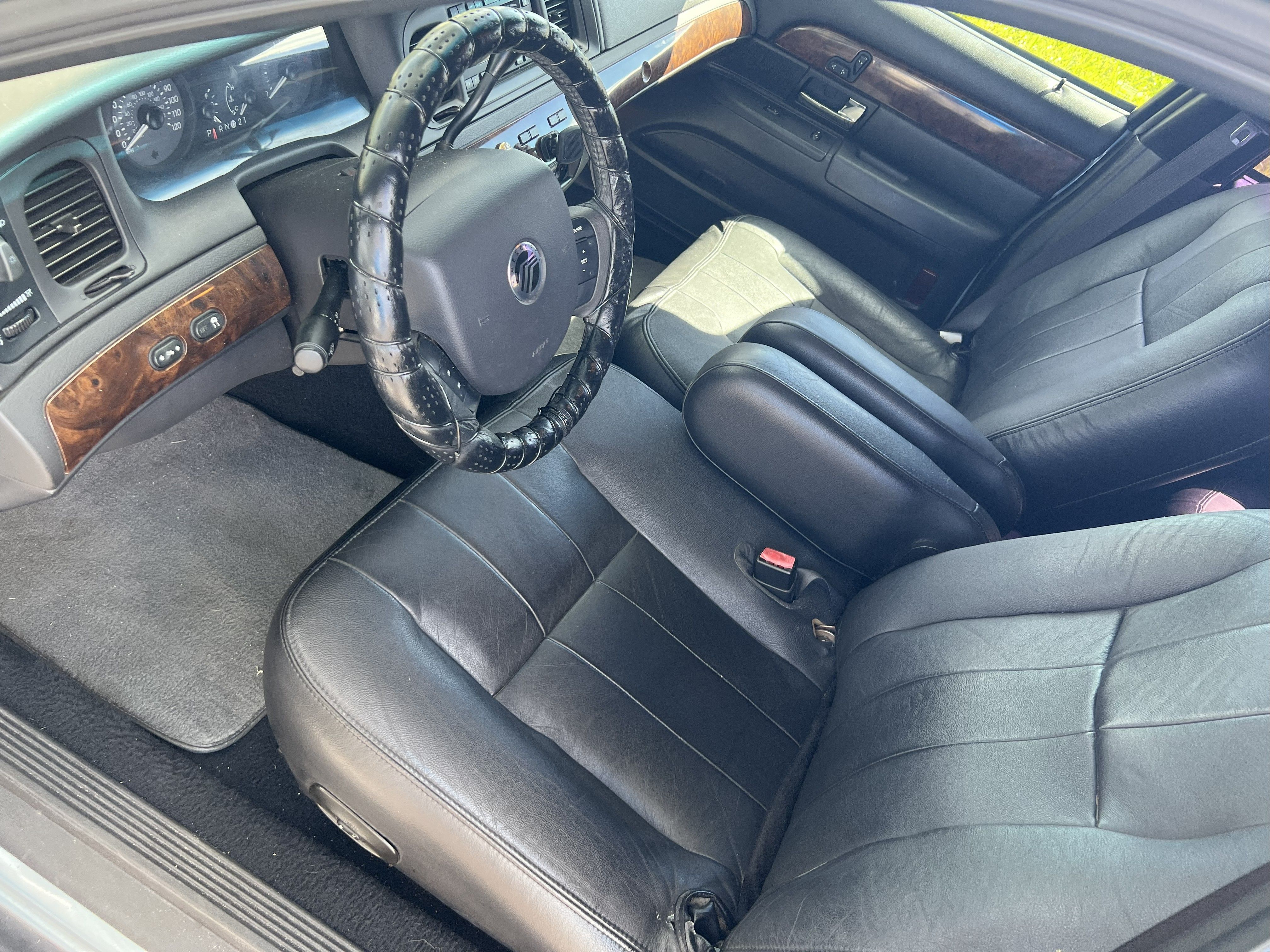 Used 2006 Mercury Grand Marquis LS RWD image 14