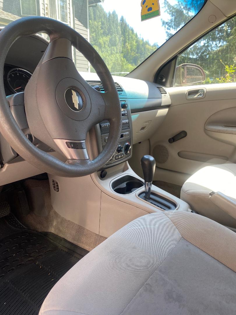 Used 2007 Chevrolet Cobalt LS FWD image 2