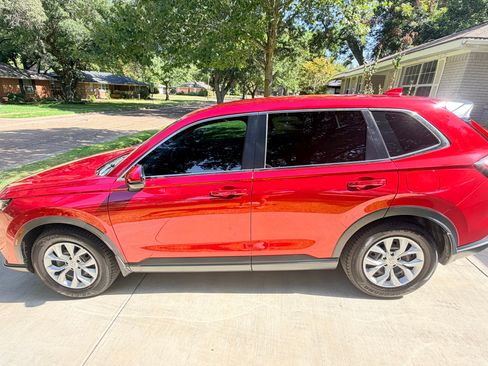 Used 2024 Honda CR-V LX image 1