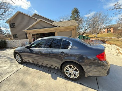 Used 2011 INFINITI G37 x Sedan w/ Premium Pkg image 5