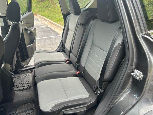 Used 2016 Ford Escape SE w/ Equipment Group 201A AWD/4WD image 19
