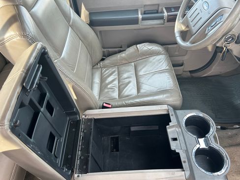 Used 2008 Ford F250 Lariat image 16