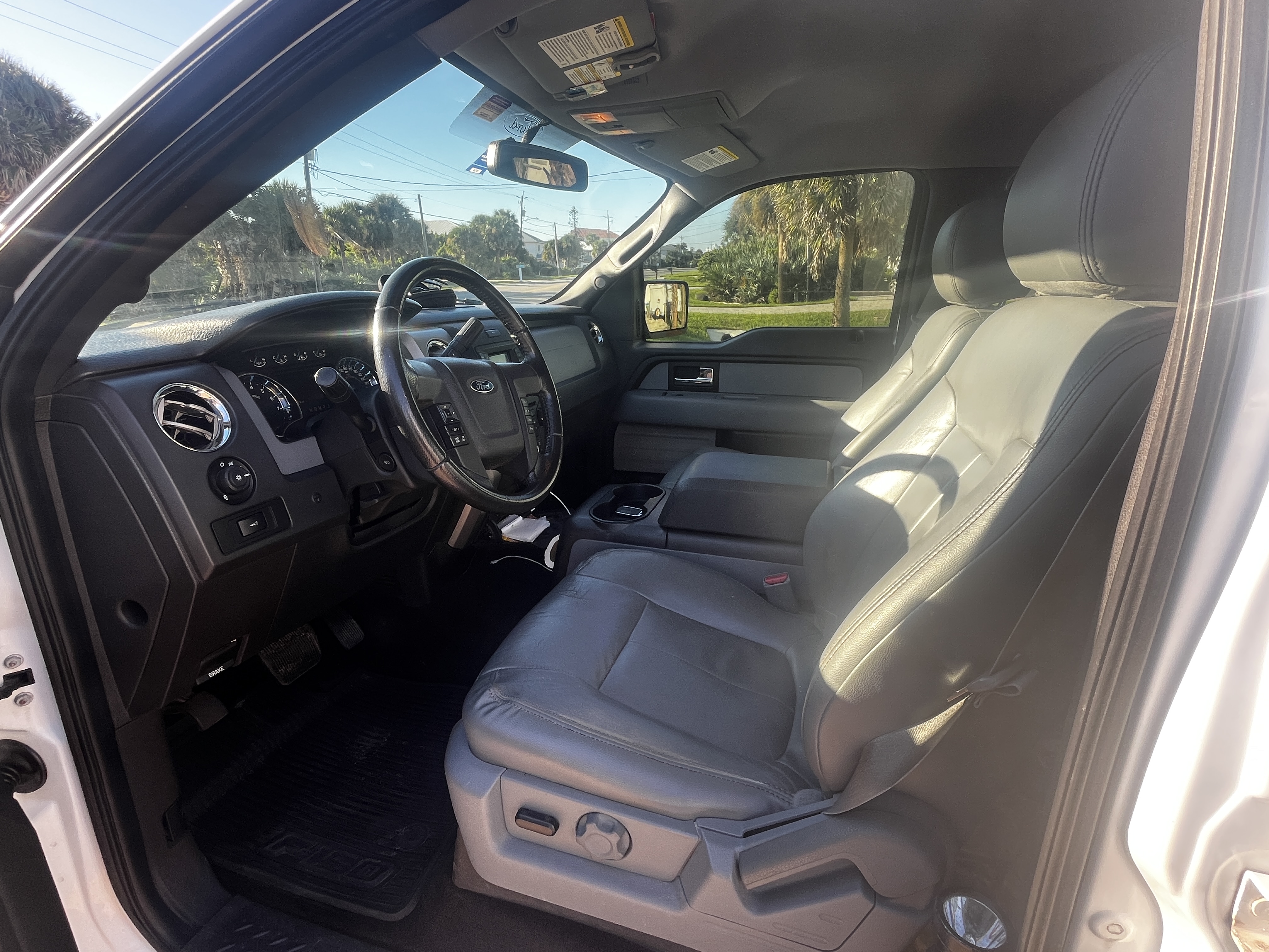 Used 2014 Ford F150 XLT w/ Equipment Group 302A Luxury RWD image 5