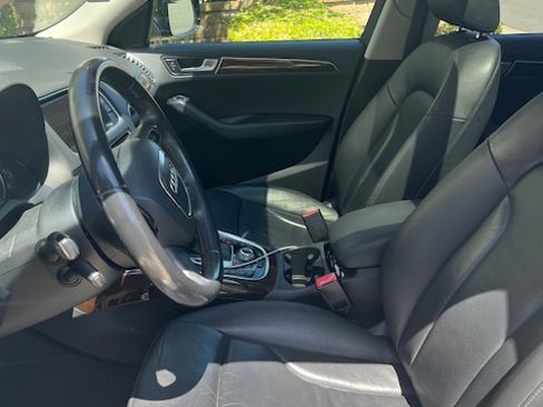 Used 2011 Audi Q5 2.0T Premium Plus image 2