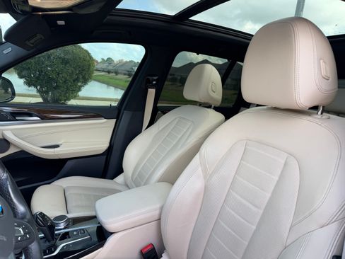 Used 2019 BMW X3 xDrive30i w/ Premium Package image 9