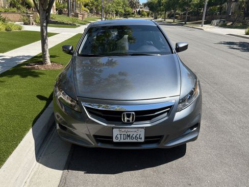 Used 2011 Honda Accord EX-L image 4