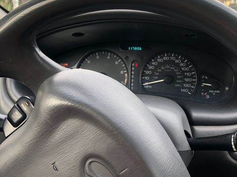 Used 2001 Oldsmobile Alero GX image 13