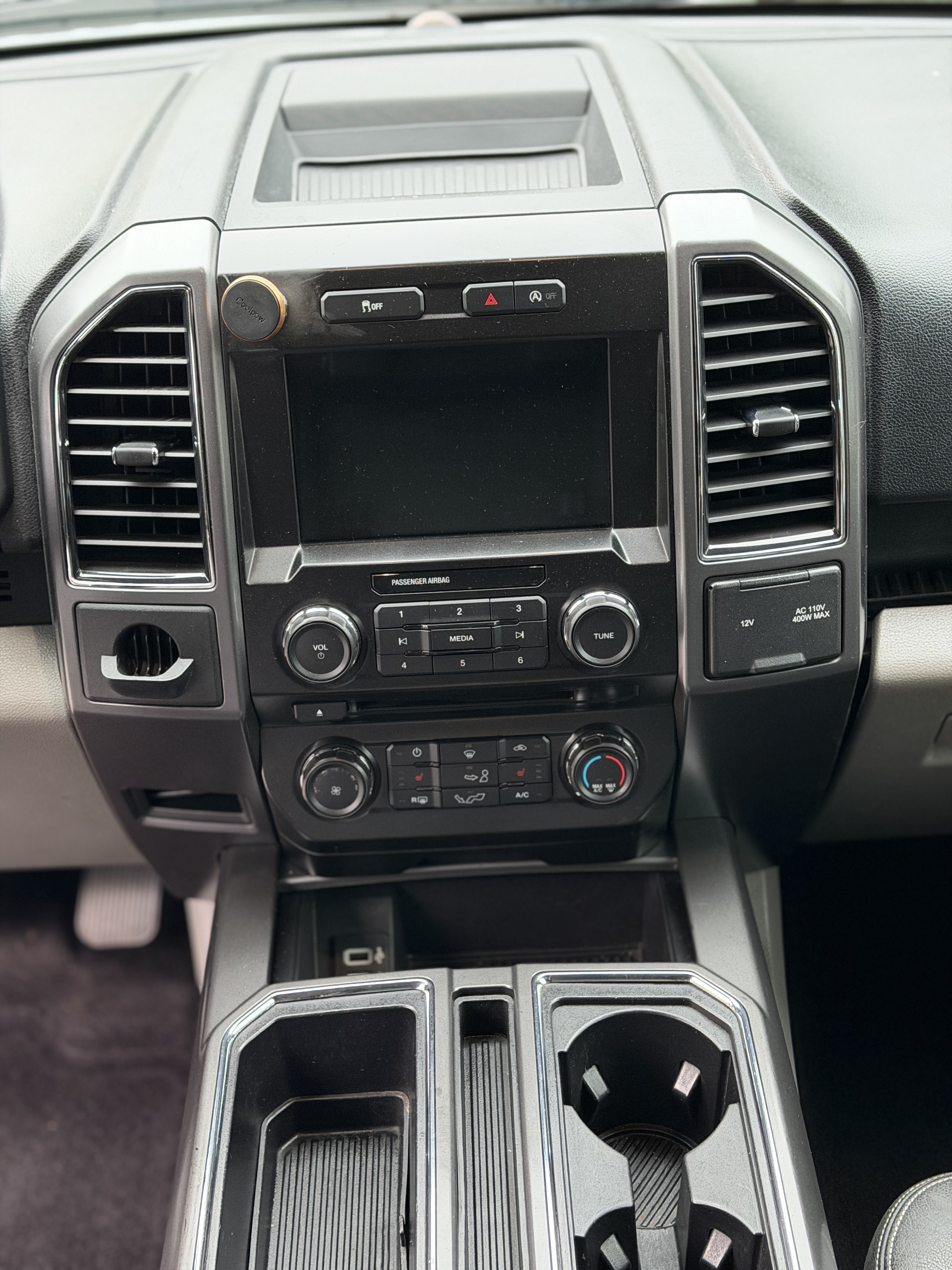 Used 2017 Ford F150 XLT w/ Equipment Group 302A Luxury RWD image 9