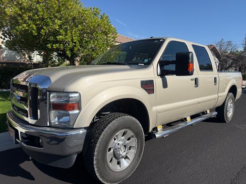 Used 2009 Ford F250 FX4 AWD/4WD image 1