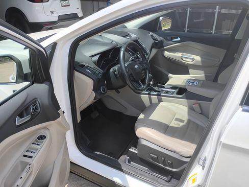 Used 2017 Ford Escape Titanium FWD image 13