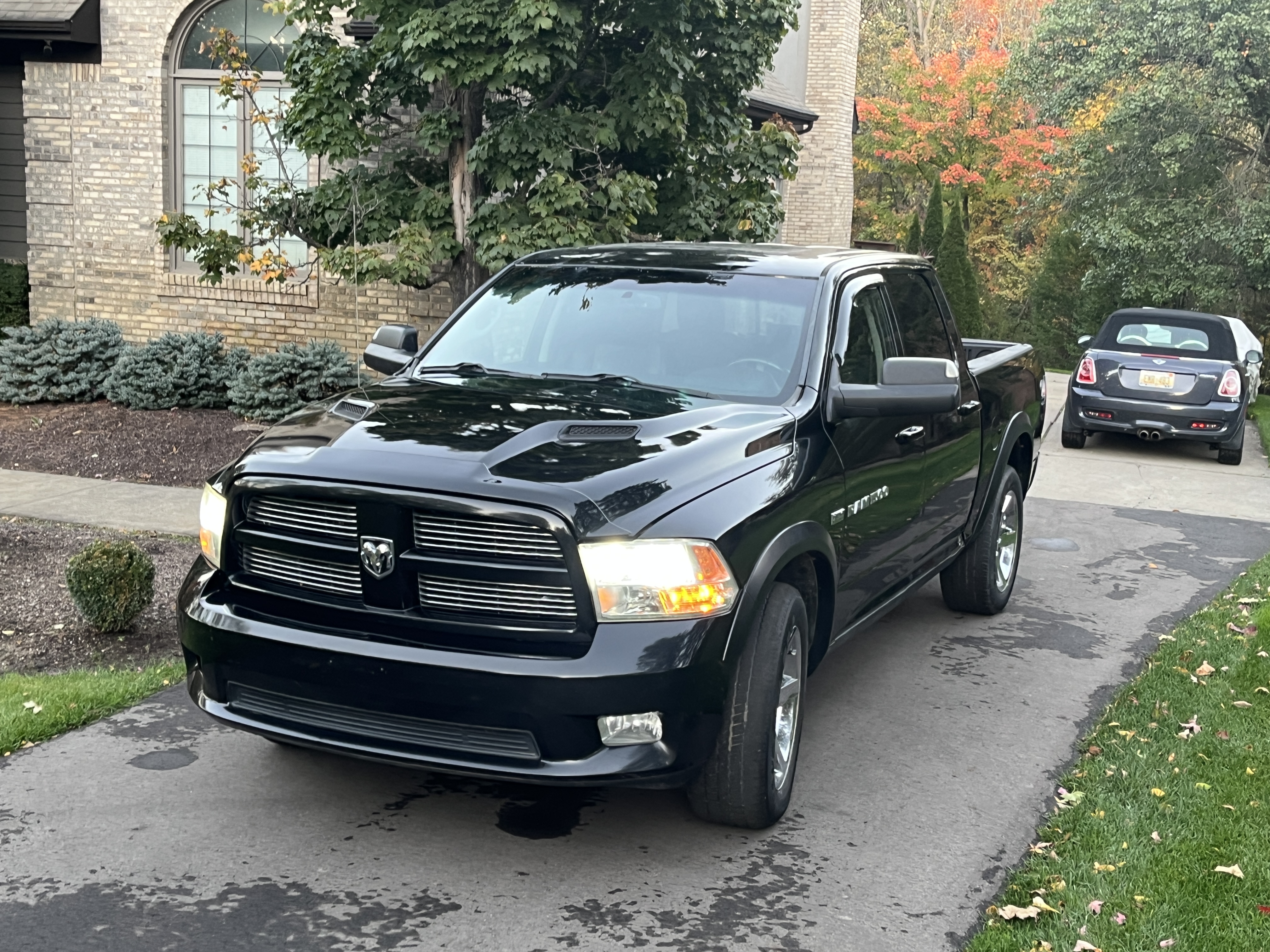 Used 2011 RAM 1500 Sport w/ Sport Premium Group AWD/4WD image 25