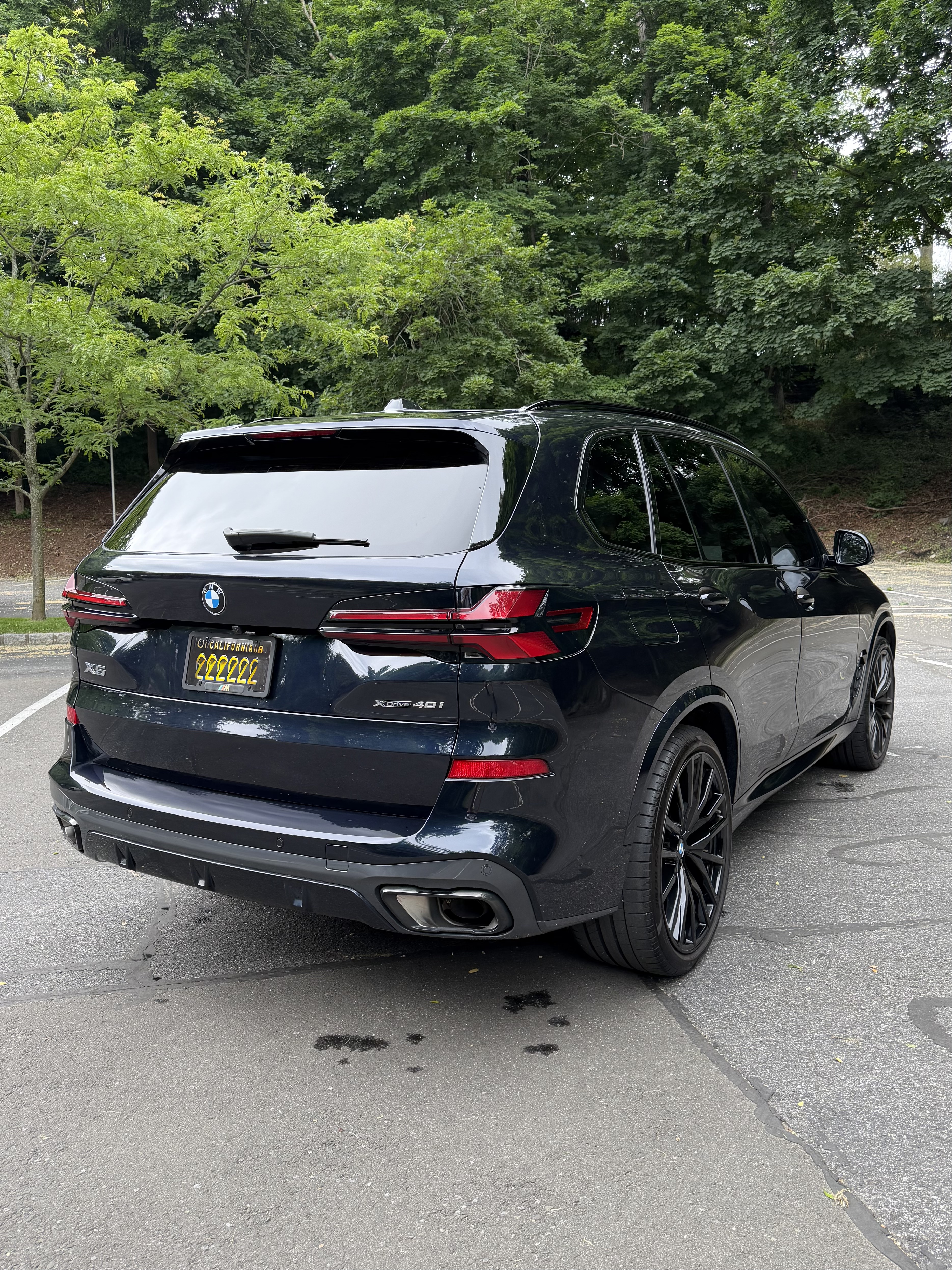 Used 2024 BMW X5 xDrive40i w/ M Sport Package AWD/4WD image 8
