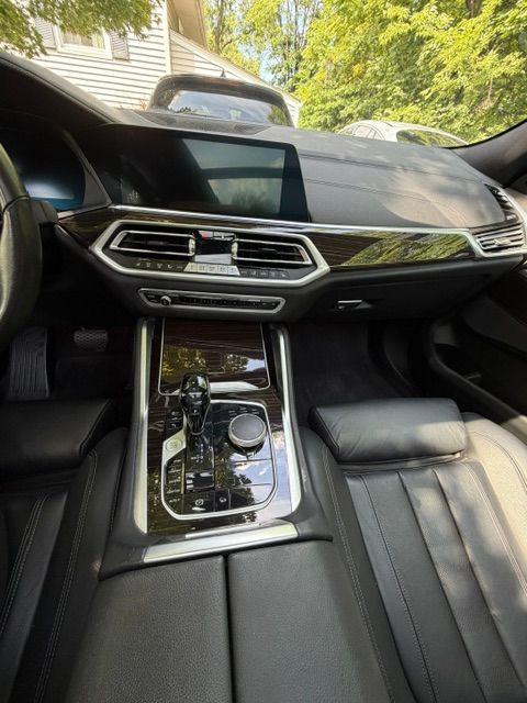 Used 2021 BMW X6 xDrive40i w/ Premium Package 3 AWD/4WD image 12
