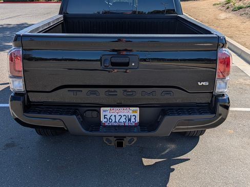 Used 2023 Toyota Tacoma TRD Sport image 8