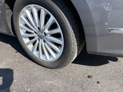 Used 2017 Volkswagen Passat 1.8T SE image 8