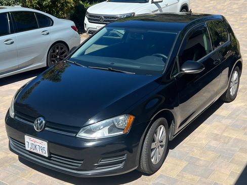 Used 2015 Volkswagen Golf S image 5