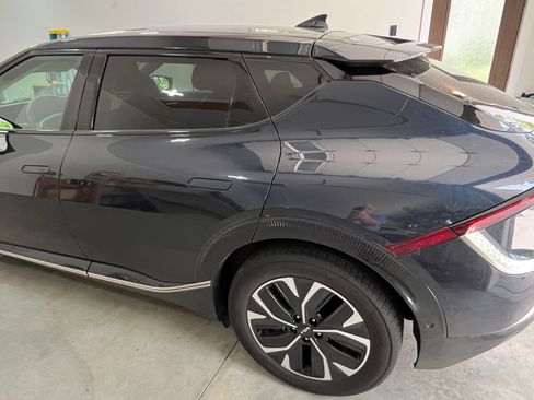 Used 2022 Kia EV6 Wind w/ Wind Technology Package AWD/4WD image 9