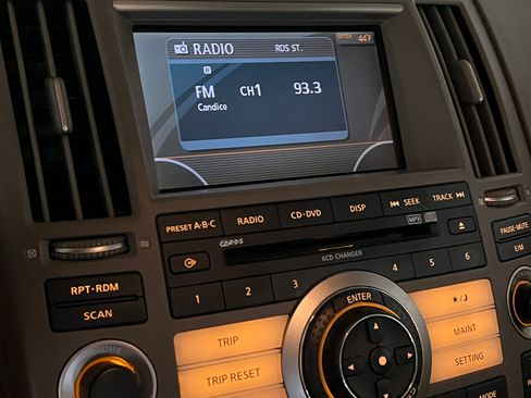 Used 2006 INFINITI FX35 35 Sport Utility 4D w/ (G02) Touring Pkg image 6