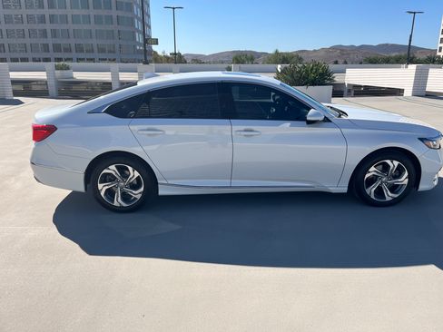 Used 2018 Honda Accord EX-L image 9