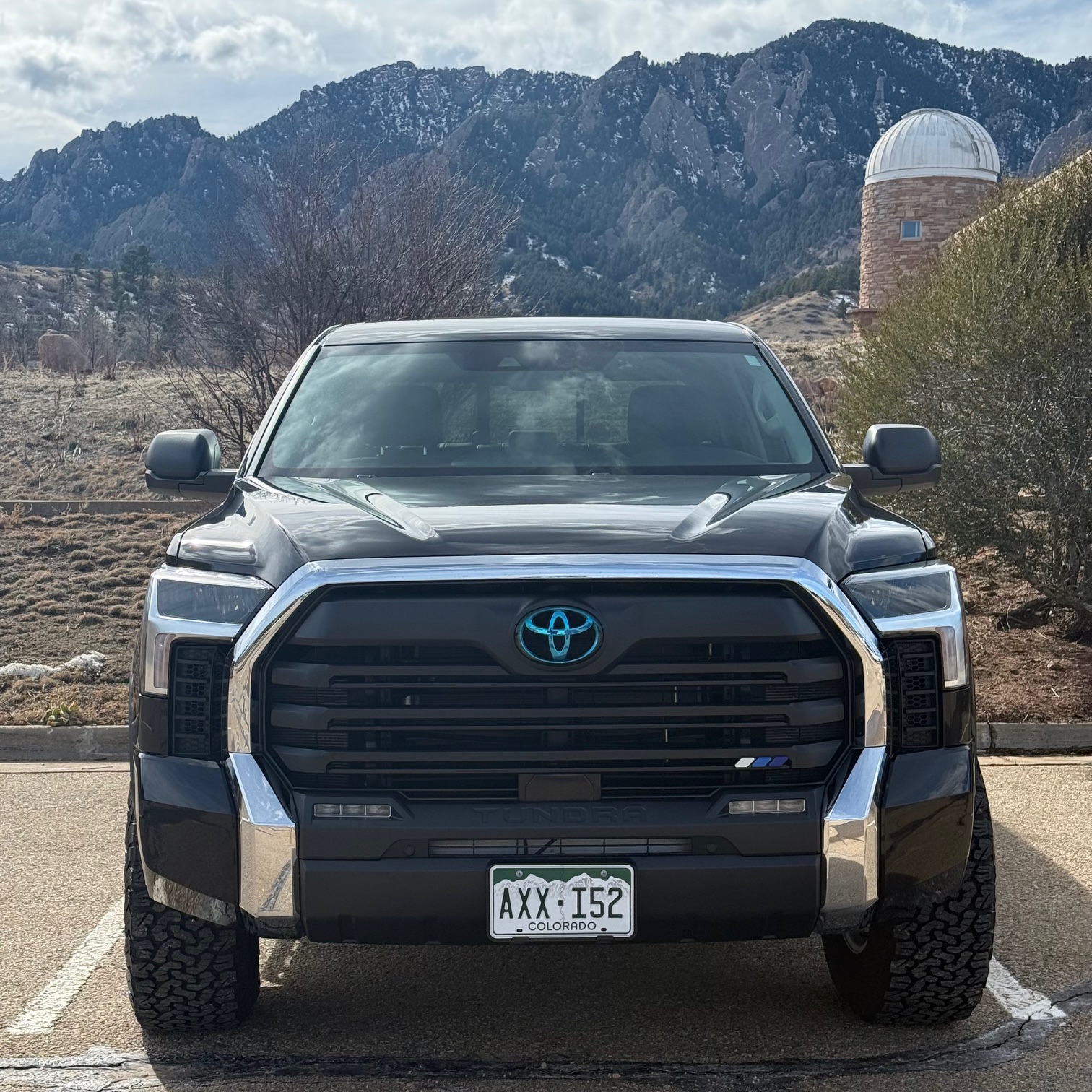 Used 2022 Toyota Tundra SR5 w/ SR5 Premium Package AWD/4WD image 2