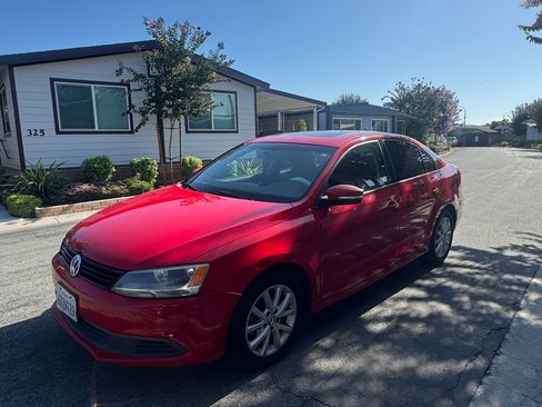Used 2012 Volkswagen Jetta SE FWD image 6