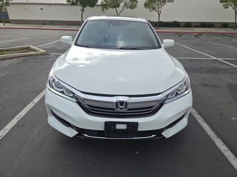 Used 2017 Honda Accord EX-L image 22