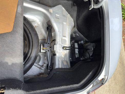 Used 1999 MAZDA MX-5 Miata RWD image 34