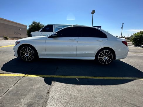 Used 2018 Mercedes-Benz C 300 4MATIC Sedan image 1