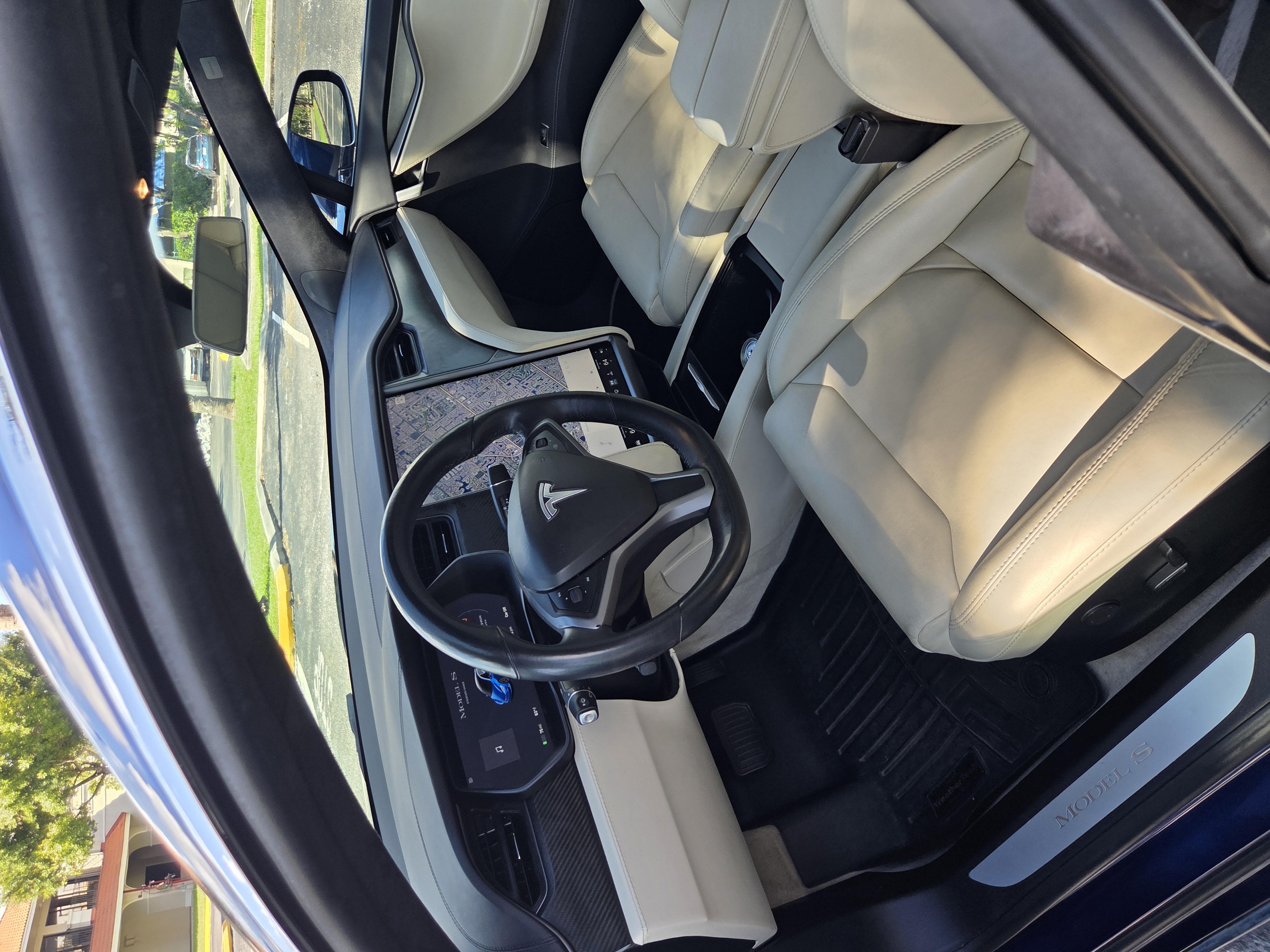 Used 2019 Tesla Model S Standard Range AWD/4WD image 16