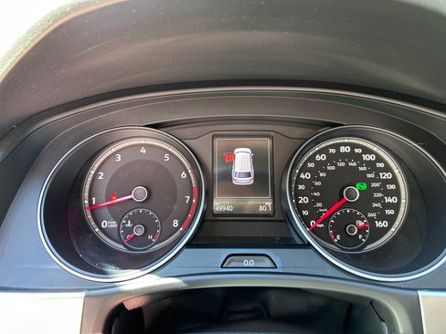 Used 2018 Volkswagen Atlas SE image 6