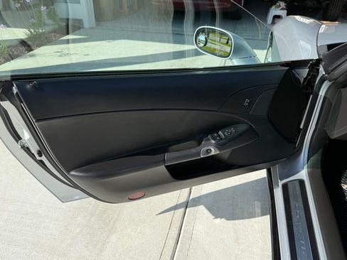 Used 2009 Chevrolet Corvette Coupe RWD image 15