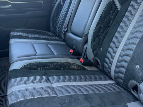 Used 2025 RAM 1500 Big Horn AWD/4WD image 9