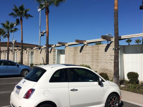Used 2012 FIAT 500 Sport w/ Safety & Sound Pkg FWD image 2