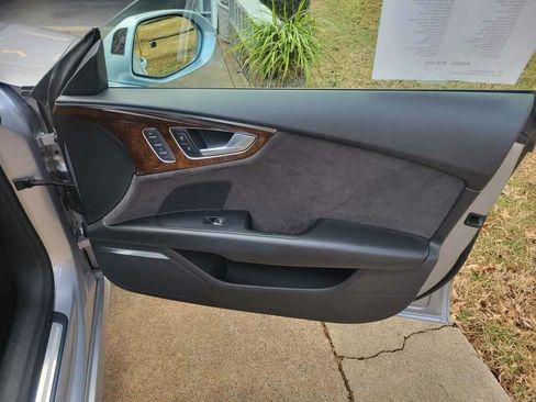 Used 2017 Audi A7 3.0T Premium Plus w/ Comfort Seating Package image 12