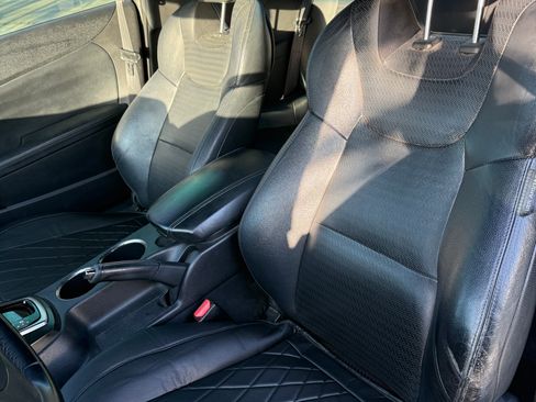 Used 2014 Hyundai Genesis 3.8 image 23