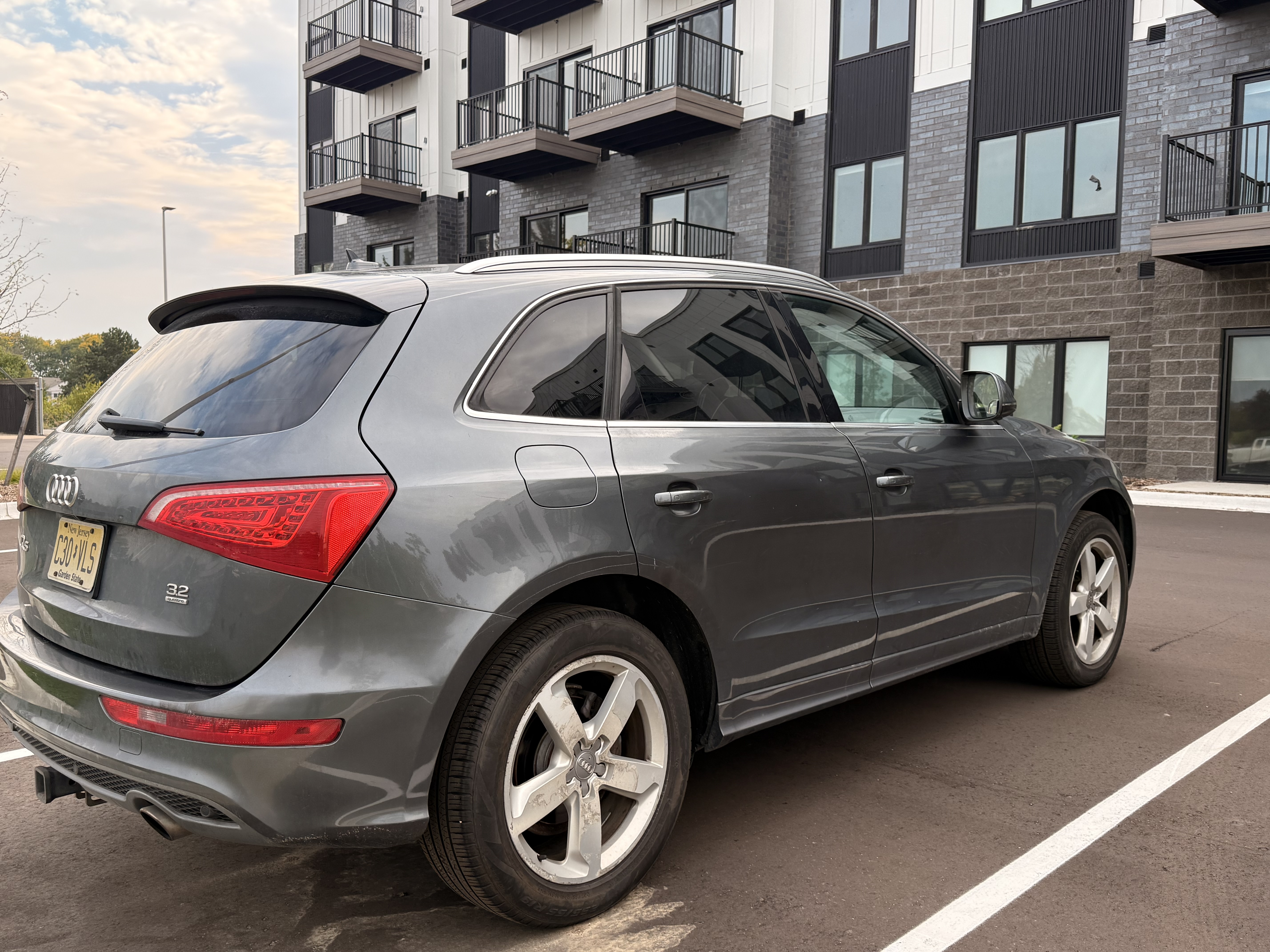 Used 2012 Audi Q5 3.2 Premium Plus AWD/4WD image 2