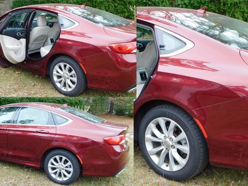 Used 2015 Chrysler 200 C w/ Navigation & Sound Group I image 11