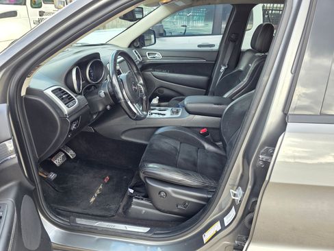 Used 2012 Jeep Grand Cherokee SRT8 w/ Luxury Group II image 8