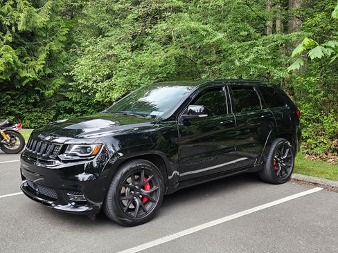 Used 2020 Jeep Grand Cherokee SRT image 6