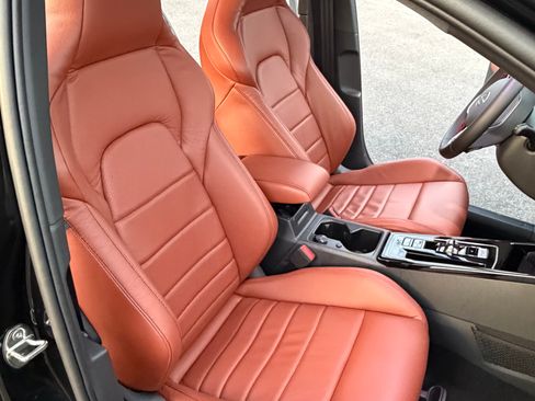 Used 2025 Volkswagen GTI Autobahn image 12