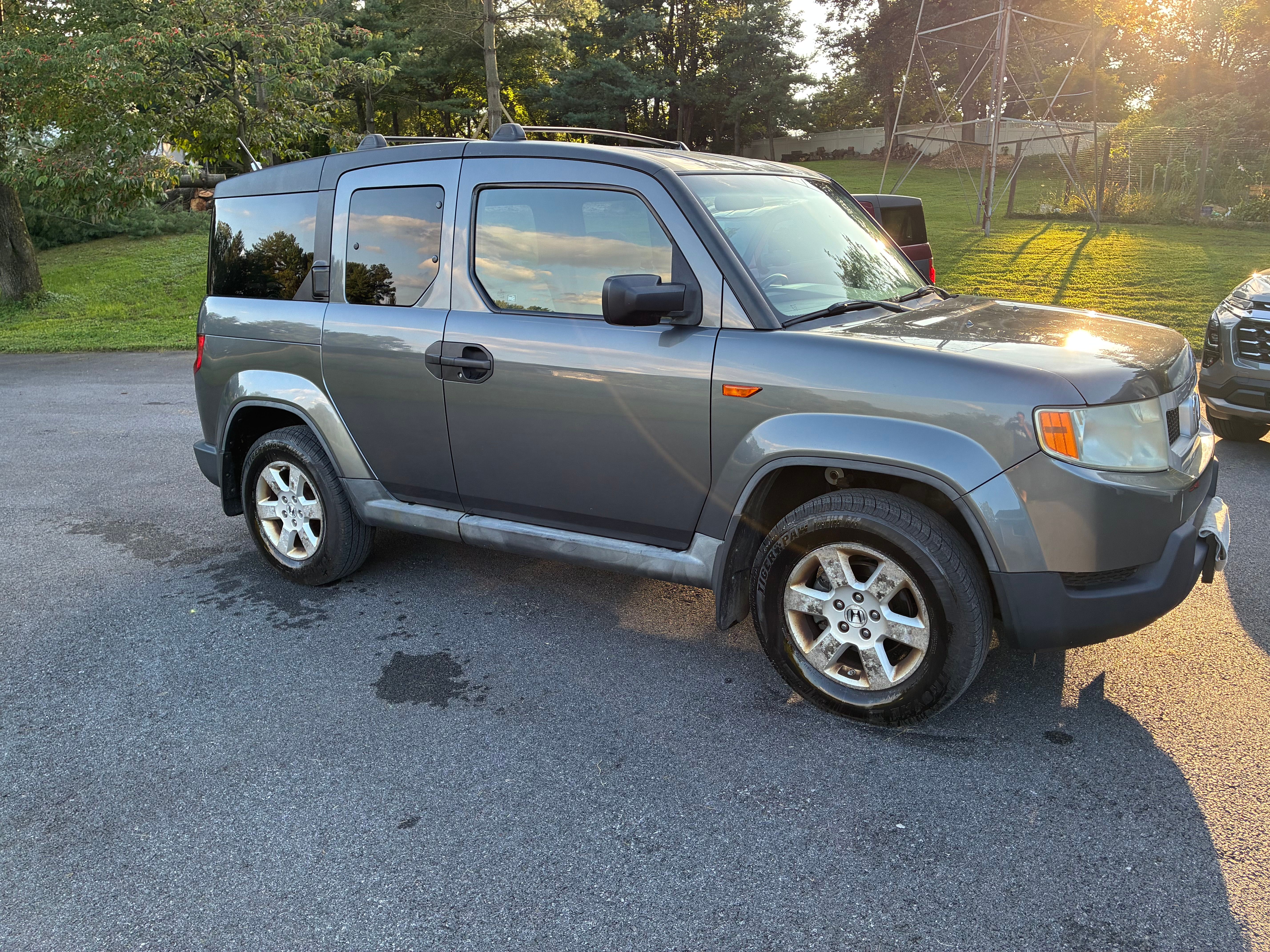 Used 2010 Honda Element EX image 1