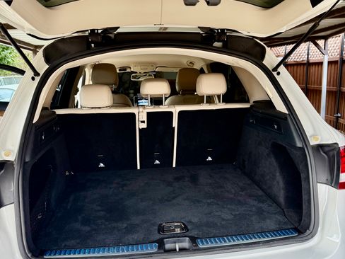 Used 2018 Mercedes-Benz GLC 300 image 10